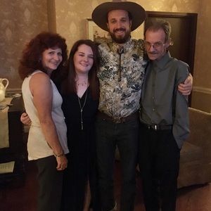 meet your posher, Kelly.